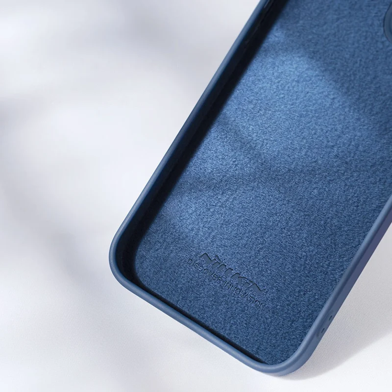 Nillkin CamShield Silky Silicone Case etui iPhone 14 pokrowiec z osłoną na aparat czarny - obrazek 10