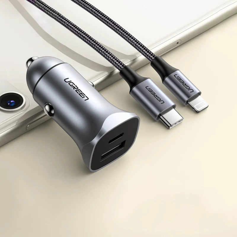 Ugreen szybka ładowarka samochodowa USB-A / USB-C 30W PD PPS szara (CD130) - obrazek 2