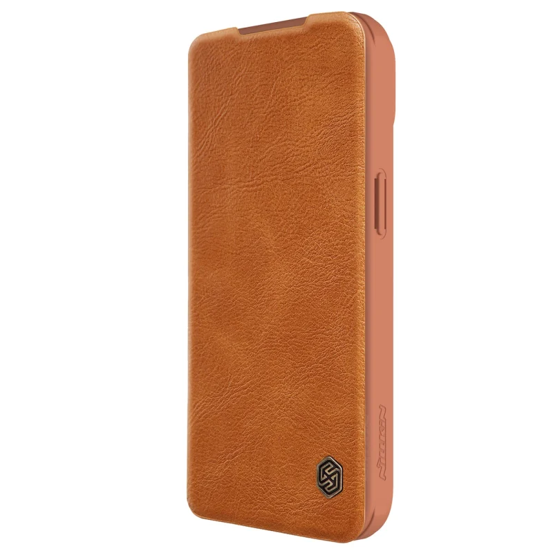 Skórzane etui z klapką osłoną aparatu do iPhone 15 Plus Nillkin Qin Pro Leather - brązowe - obrazek 2