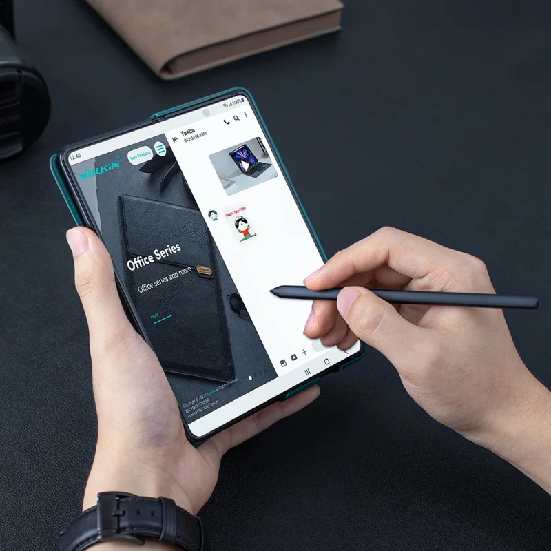 Skórzane etui z klapką i osłoną aparatu do Samsung Galaxy Z Fold 5 Nillkin Qin Leather Pro - czarne - obrazek 10