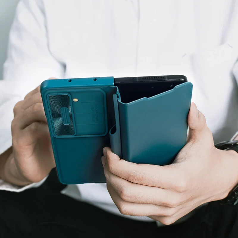 Skórzane etui z klapką i osłoną aparatu do Samsung Galaxy Z Fold 5 Nillkin Qin Leather Pro - czarne - obrazek 8