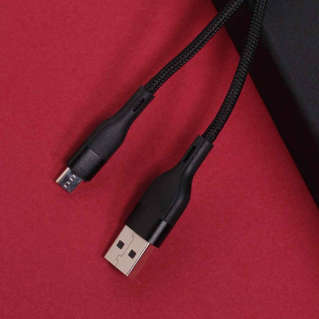 Maxlife kabel MXUC-07 USB - microUSB 1,0 m 2,4A czarny nylonowy - obrazek 5