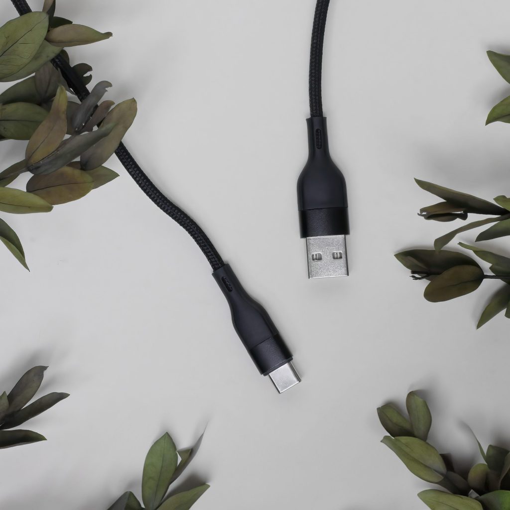 Maxlife kabel MXUC-07 USB - USB-C 1,0 m 3A czarny nylonowy - obrazek 4